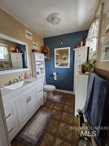 560 Pleasant Acres, Weippe, ID 83553
