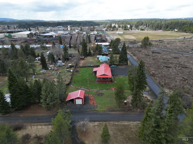 560 Pleasant Acres, Weippe, ID 83553