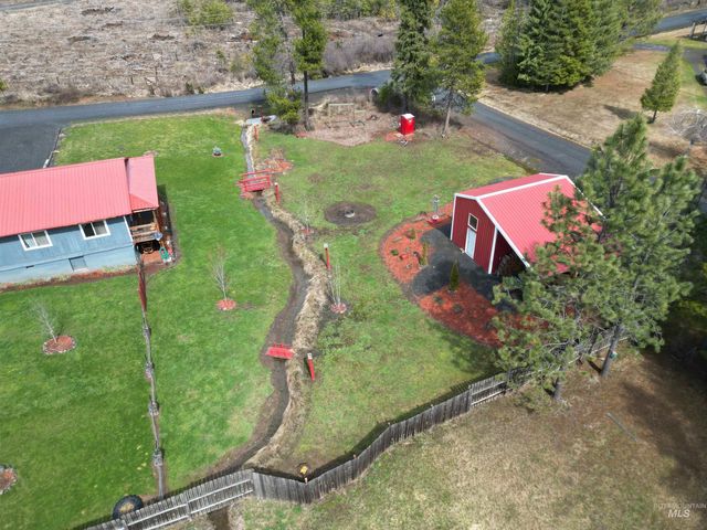 560 Pleasant Acres, Weippe, ID 83553