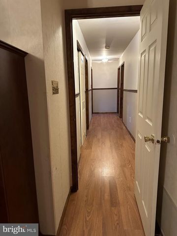 24 MCINTOSH RD, Sewell, NJ 08080