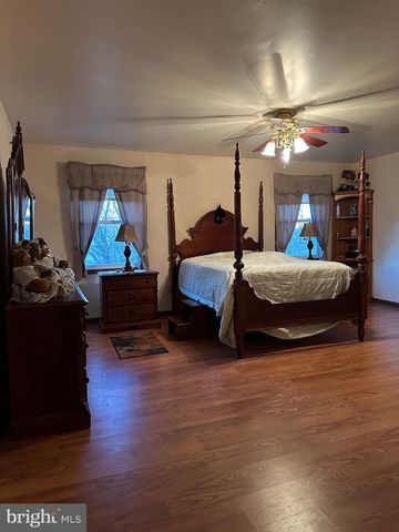 24 MCINTOSH RD, Sewell, NJ 08080