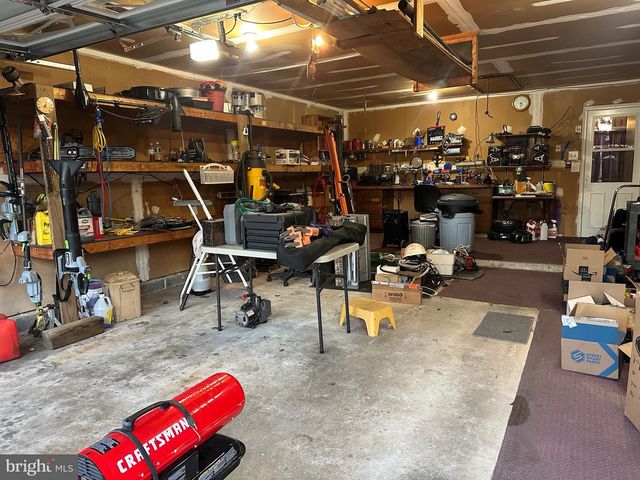 24 MCINTOSH RD, Sewell, NJ 08080