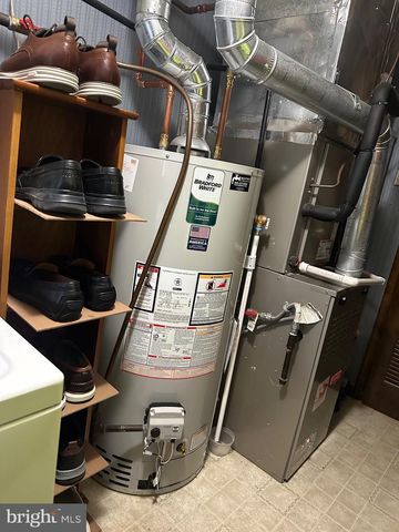 24 MCINTOSH RD, Sewell, NJ 08080