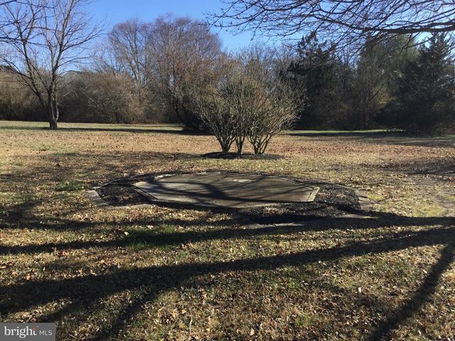 24 MCINTOSH RD, Sewell, NJ 08080