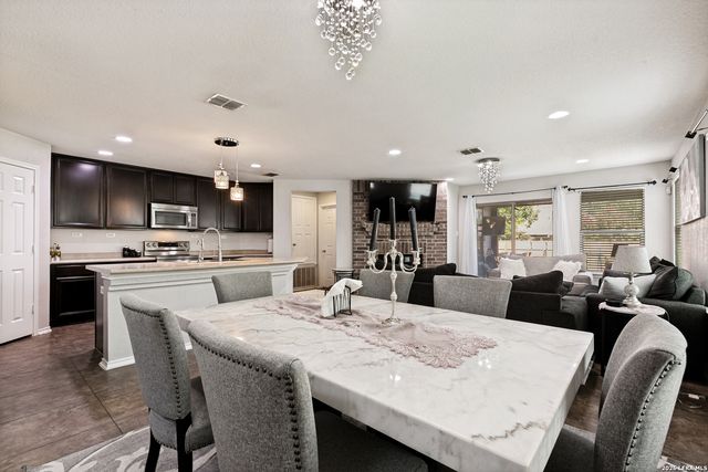9110 Canter Horse, San Antonio, TX 78254