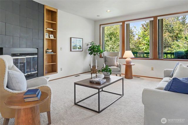 3330 N Narrows Drive, Tacoma, WA 98407