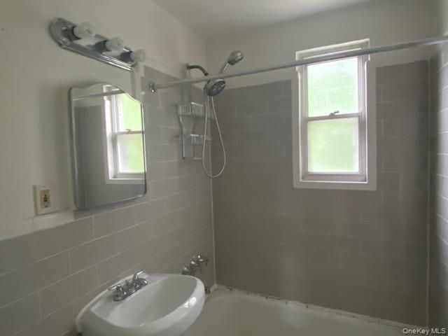260-23 Langston Avenue A-2, Glen Oaks, NY 11004