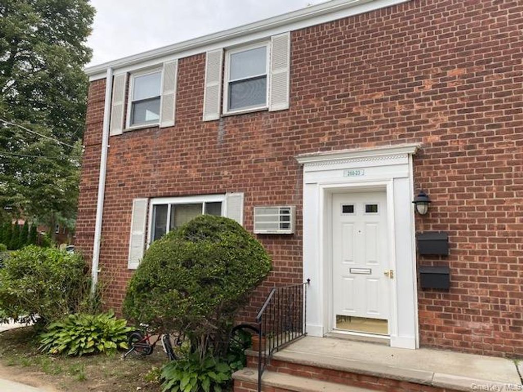 260-23 Langston Avenue A-2, Glen Oaks, NY 11004 — exterior