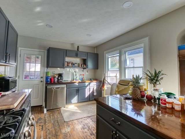 3389 W 127th Street, Cleveland, OH 44111