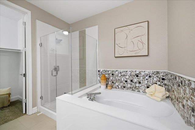 631 True Wind Way 203, Redwood City, CA 94063