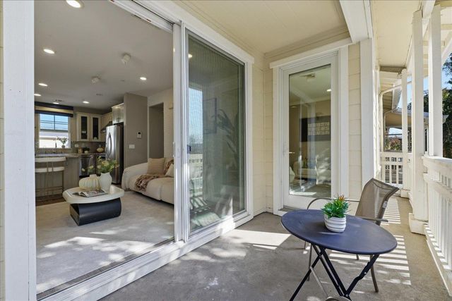 631 True Wind Way 203, Redwood City, CA 94063