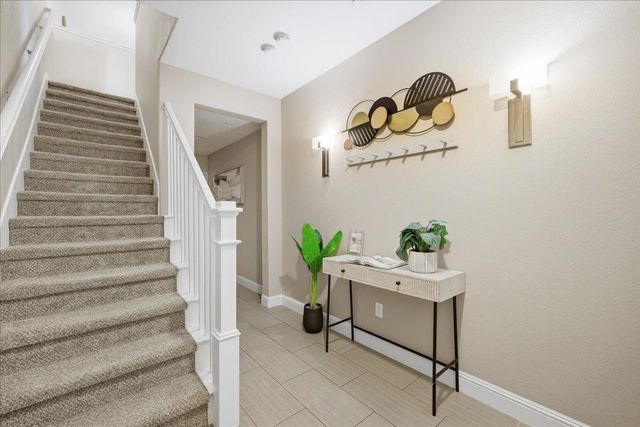 631 True Wind Way 203, Redwood City, CA 94063