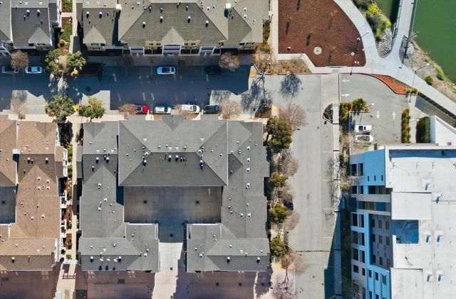 631 True Wind Way 203, Redwood City, CA 94063