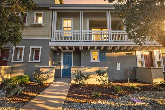 631 True Wind Way 203, Redwood City, CA 94063