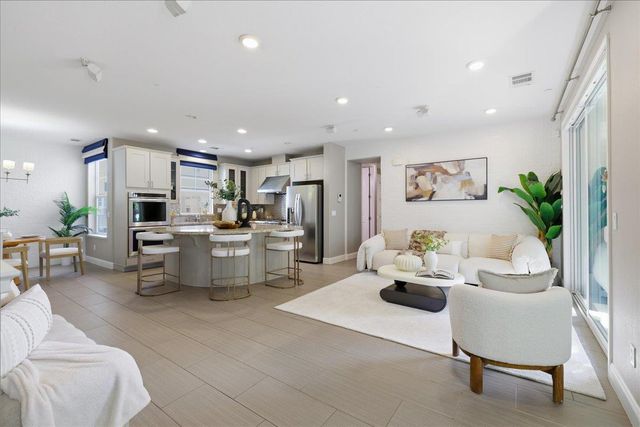 631 True Wind Way 203, Redwood City, CA 94063