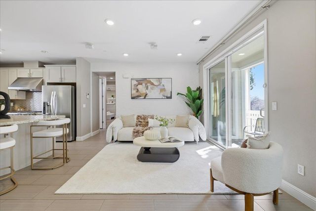 631 True Wind Way 203, Redwood City, CA 94063