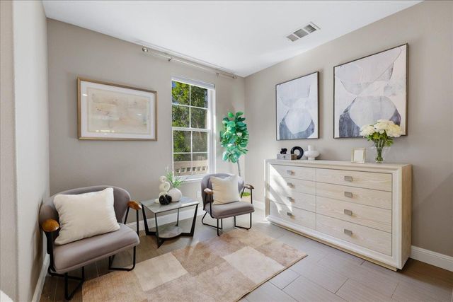 631 True Wind Way 203, Redwood City, CA 94063