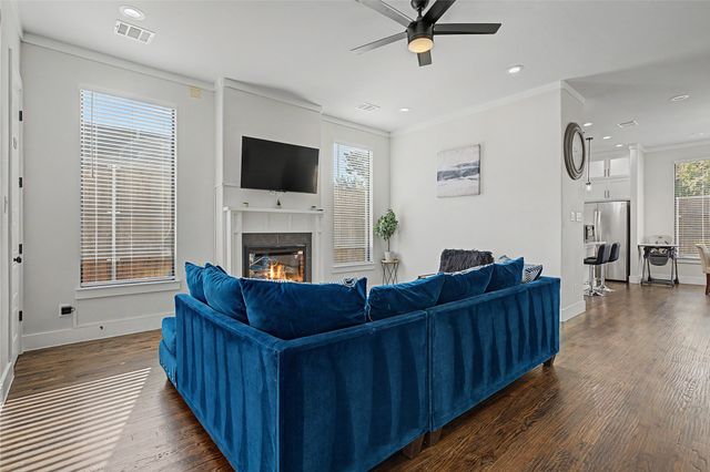 1902 Nomas Street, Dallas, TX 75212