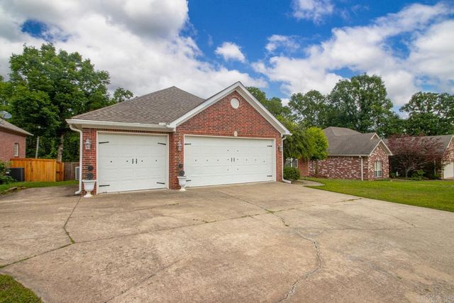 7032 Gap Ridge Drive, Sherwood, AR 72120