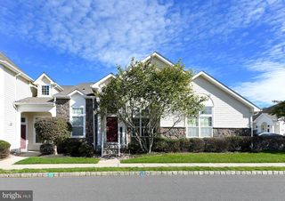 802 SCHINDLER DR N, Monmouth Junction, NJ 08852