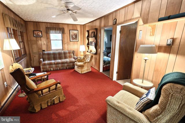 460 ROCKY MOUNTAIN ROAD, Fayetteville, PA 17222