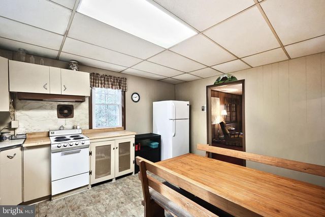 460 ROCKY MOUNTAIN ROAD, Fayetteville, PA 17222