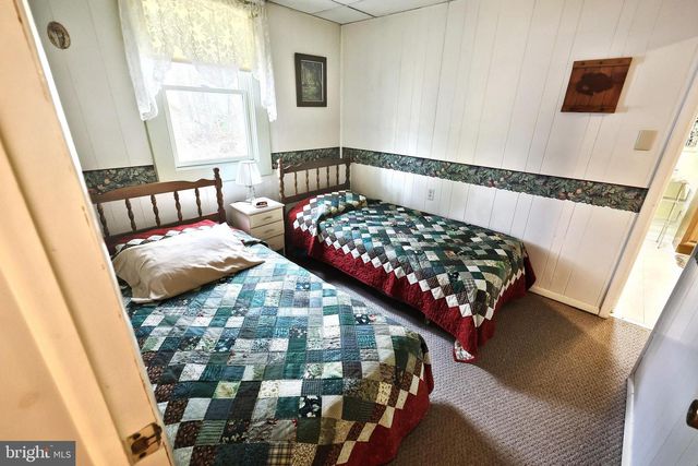 460 ROCKY MOUNTAIN ROAD, Fayetteville, PA 17222