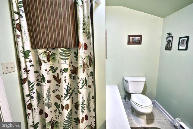 460 ROCKY MOUNTAIN ROAD, Fayetteville, PA 17222