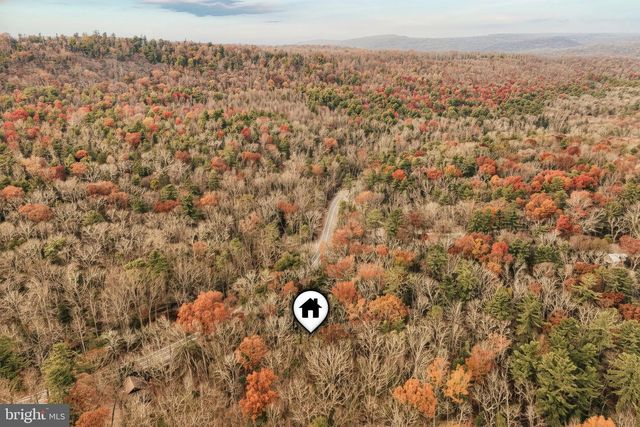 460 ROCKY MOUNTAIN ROAD, Fayetteville, PA 17222