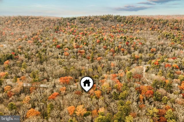 460 ROCKY MOUNTAIN ROAD, Fayetteville, PA 17222