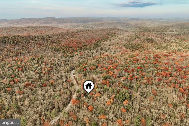 460 ROCKY MOUNTAIN ROAD, Fayetteville, PA 17222