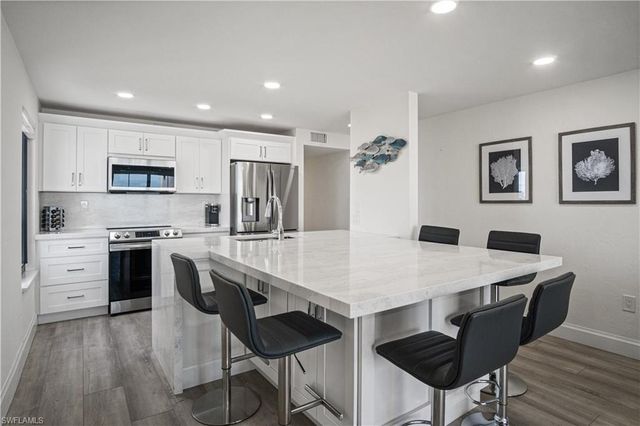 25820 Hickory BLVD 301, Bonita Springs, FL 34134