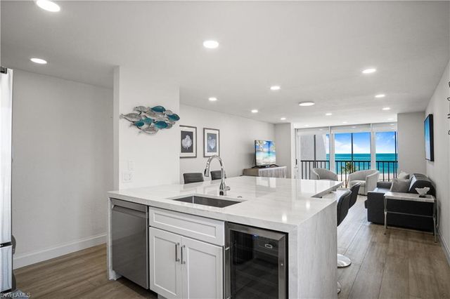 25820 Hickory BLVD 301, Bonita Springs, FL 34134