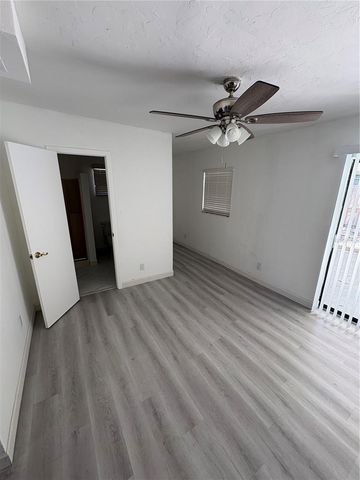7981 SMOKETREE COURT, Largo, FL 33773