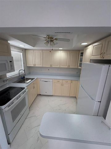 7981 SMOKETREE COURT, Largo, FL 33773