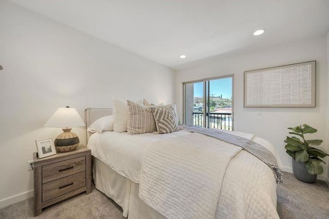 2240 Calle Chanate, San Diego, CA 92139