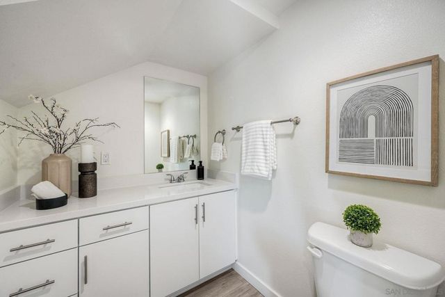 2240 Calle Chanate, San Diego, CA 92139