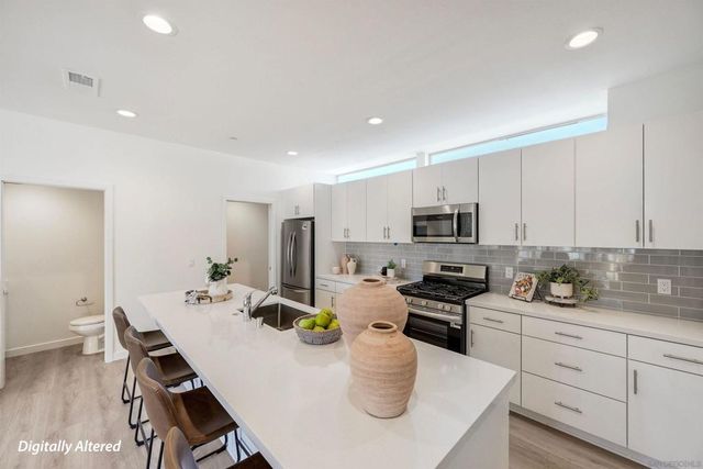 2240 Calle Chanate, San Diego, CA 92139