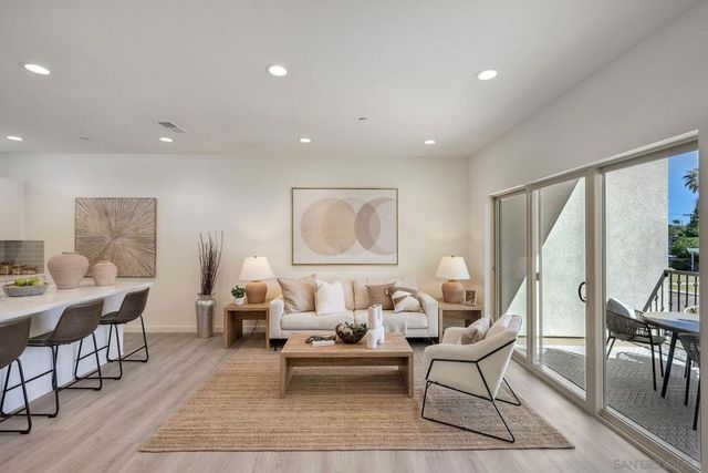 2240 Calle Chanate, San Diego, CA 92139