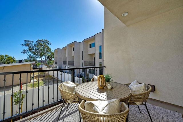 2240 Calle Chanate, San Diego, CA 92139