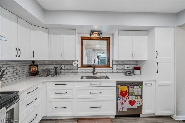 5520 Ralston Drive, Parma, OH 44129
