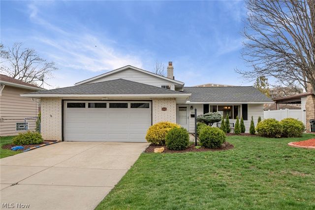 5520 Ralston Drive, Parma, OH 44129