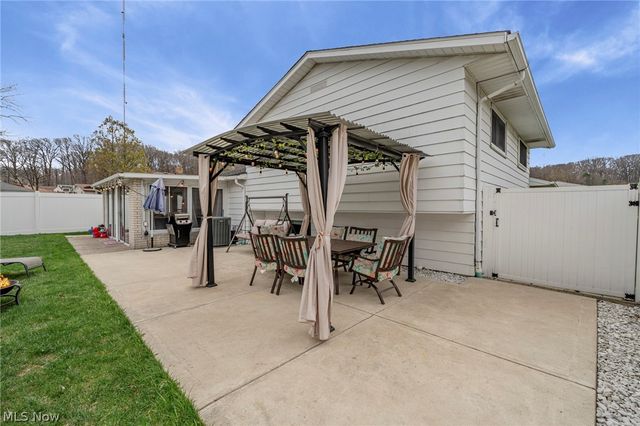 5520 Ralston Drive, Parma, OH 44129