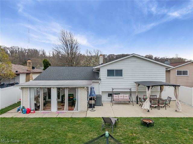 5520 Ralston Drive, Parma, OH 44129