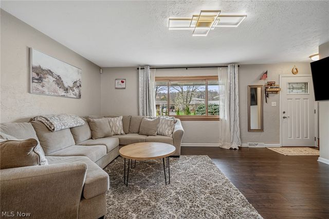 5520 Ralston Drive, Parma, OH 44129