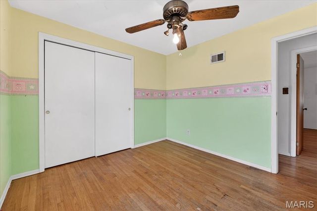 1125 Hawkstone Lane, St Louis, MO 63125