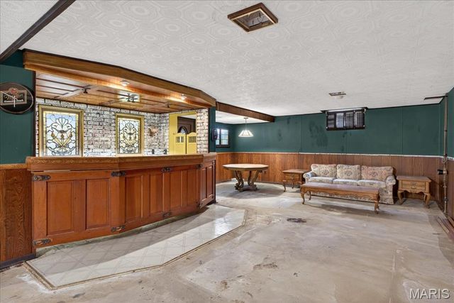 1125 Hawkstone Lane, St Louis, MO 63125