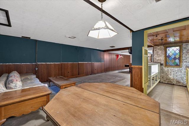 1125 Hawkstone Lane, St Louis, MO 63125