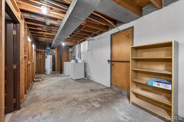 1125 Hawkstone Lane, St Louis, MO 63125