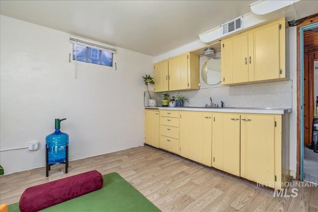 2405 W Jean St, Boise, ID 83705